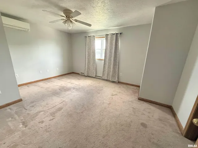 $114,000 | 1002 Elm Street, Marion, IL 62959