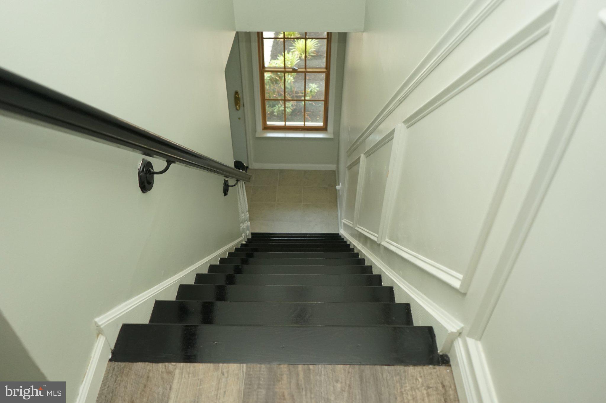 96 Farnwood Road Mount Laurel, NJ 08054 - Photo 24 of 30 Elegant staircase with natural light.