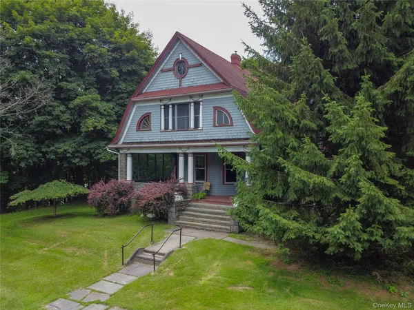 $554,000 | 12 Highview Avenue, Callicoon, NY 12723