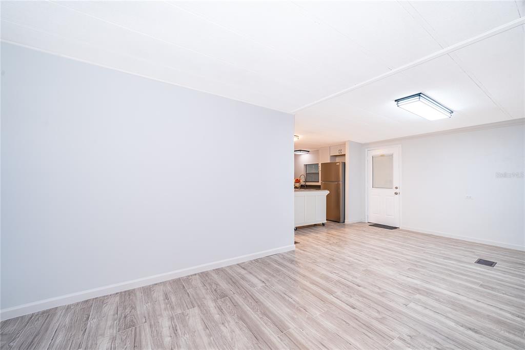 29 Maplehurst Avenue DeBary, FL 32713 - Photo 4 of 20