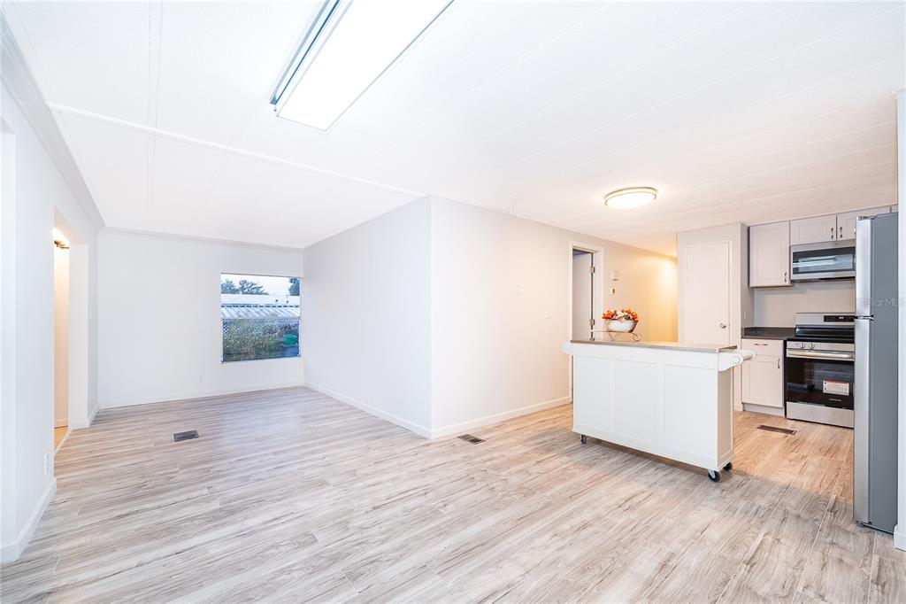 29 Maplehurst Avenue DeBary, FL 32713 - Photo 5 of 20