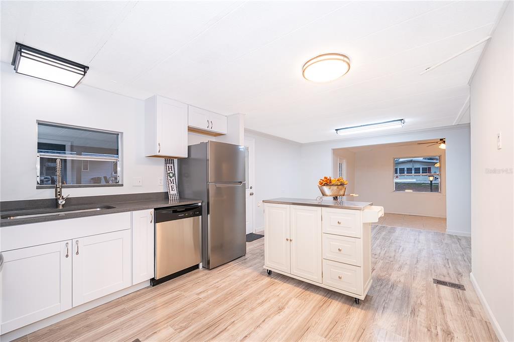 29 Maplehurst Avenue DeBary, FL 32713 - Photo 8 of 20