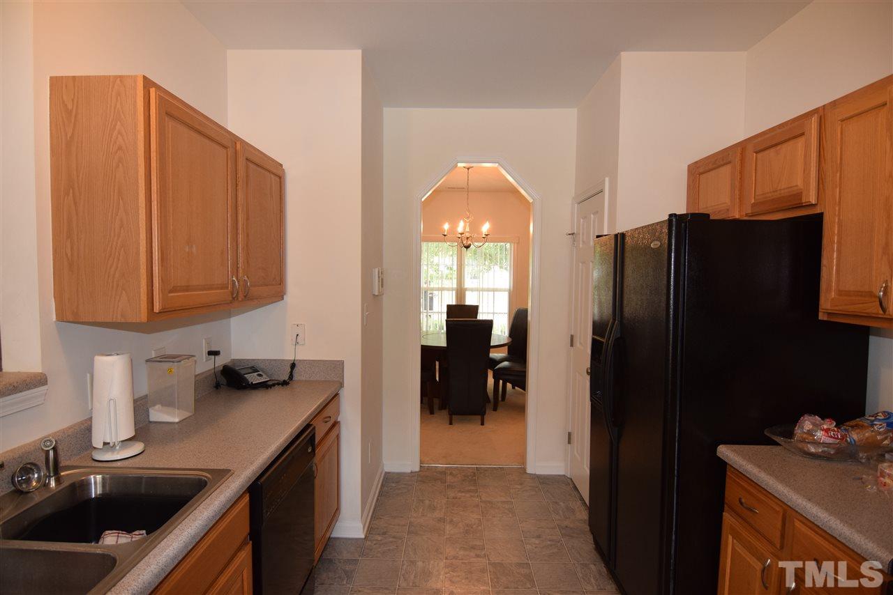 5934 Brambleberry Way Raleigh, NC 27616 - Photo 8 of 28 Gallery Image 8