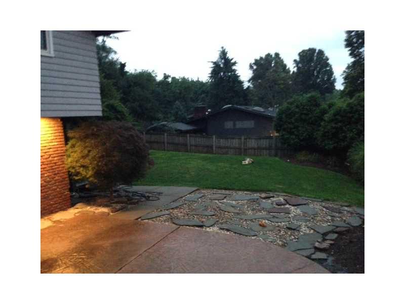 101 Leslie Road Monroeville, PA 15146 - Photo 19 of 20 Yard/Garden.