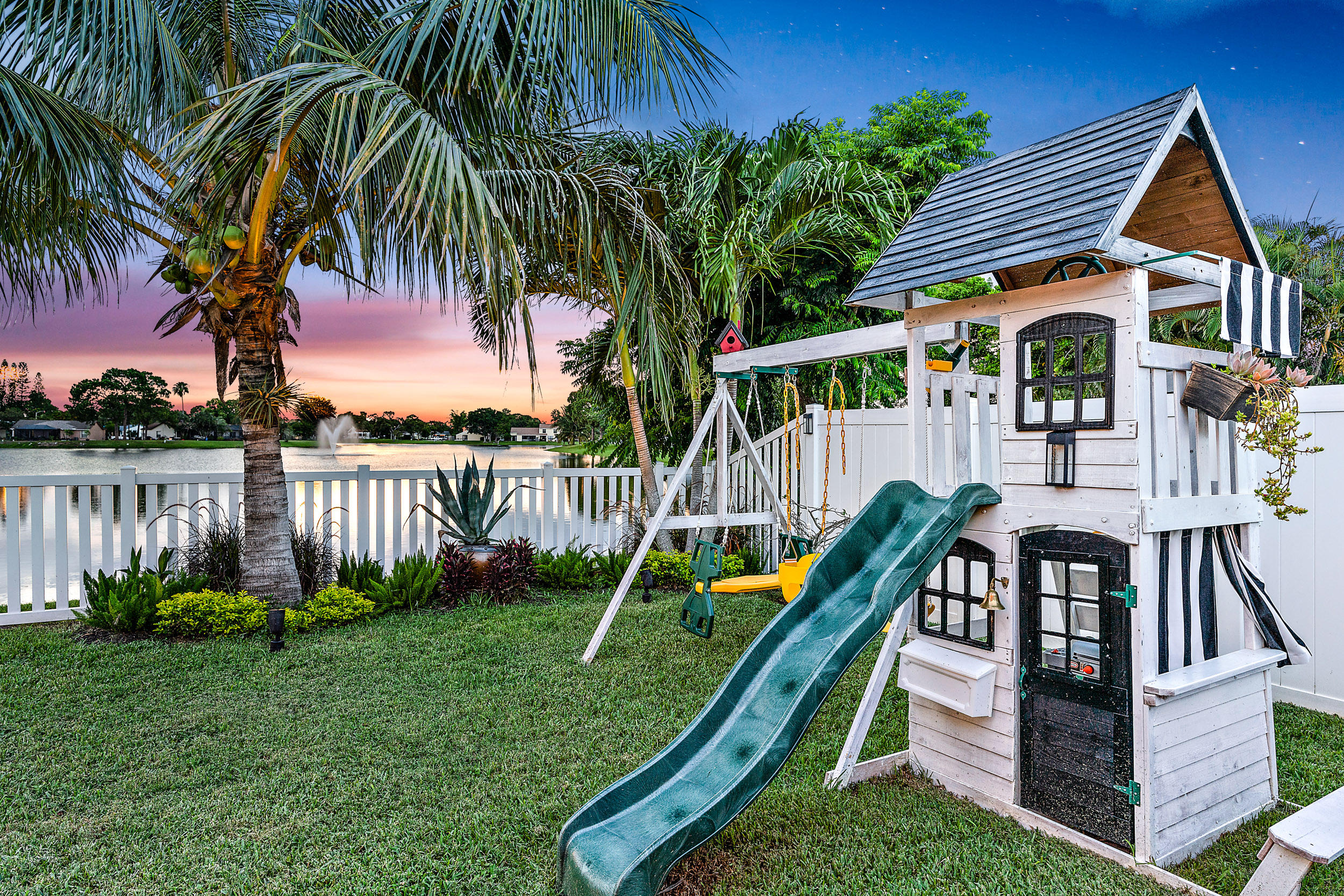 124 Timberline Drive Jupiter, FL 33458 - Photo 21 of 27 124 Timberline Dr Twilights-3