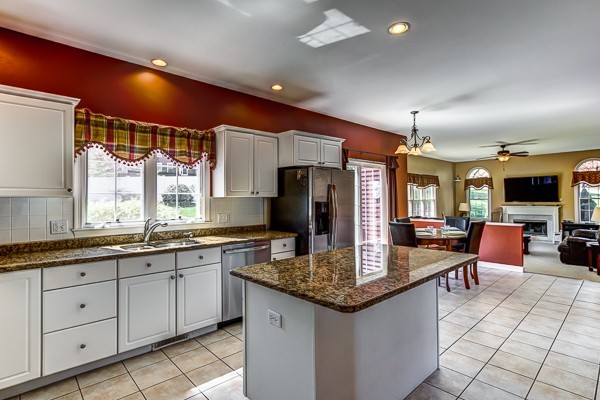 30 Joseph Road Shrewsbury, MA 01545 - Photo 8 of 30 Gallery Image 8