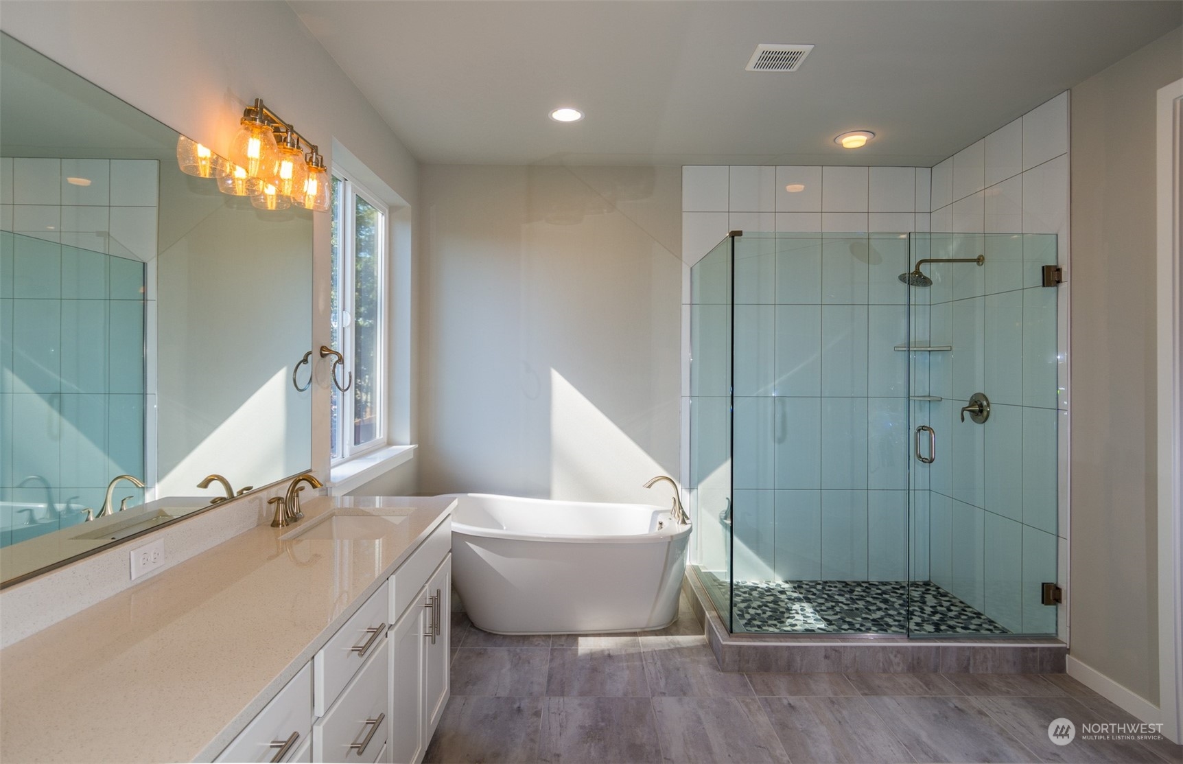 3903 Northeast 27th Place, Unit 21 Renton, WA 98059 - Photo 5 of 7