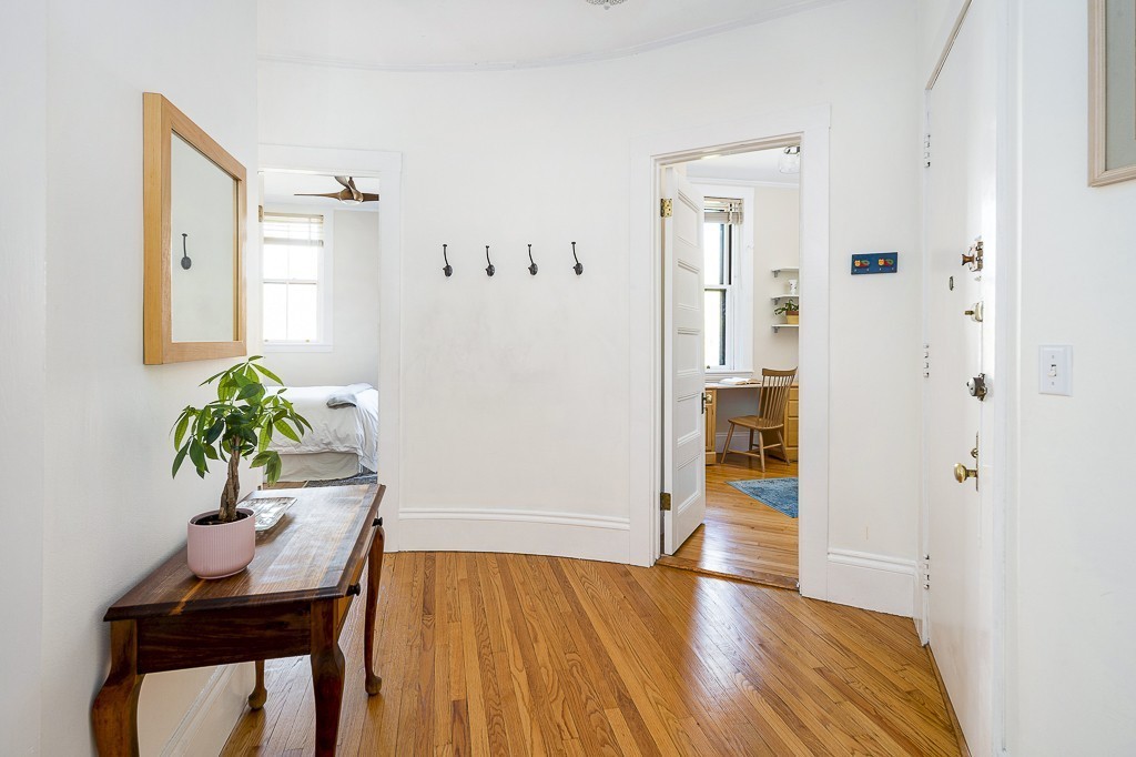 1070 Beacon Street, Unit 4B Brookline, MA 02446 - Photo 11 of 22