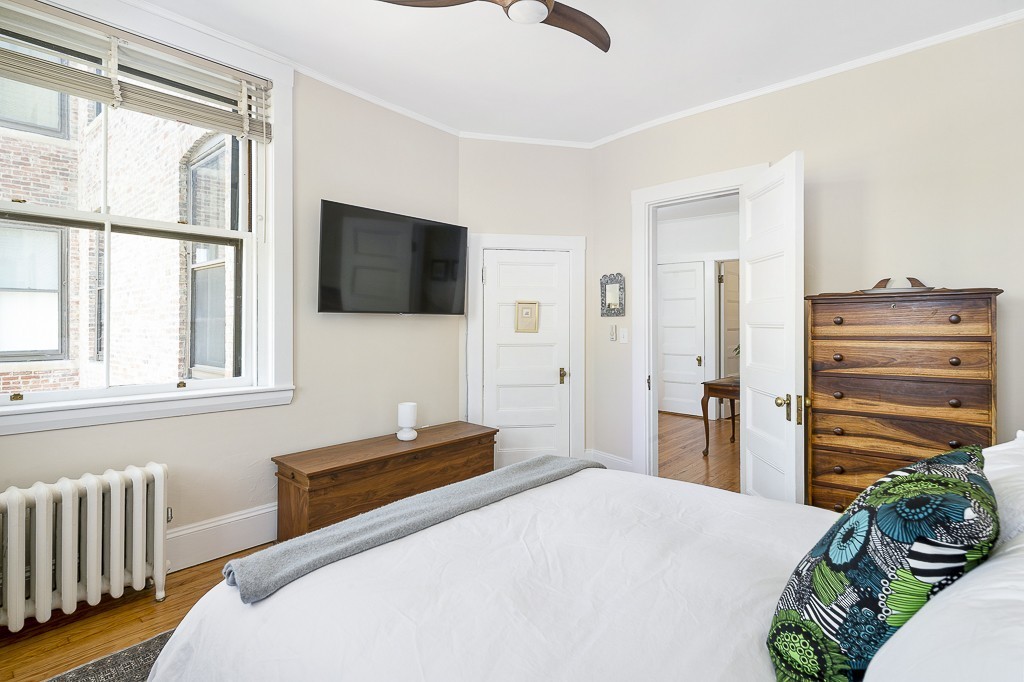 1070 Beacon Street, Unit 4B Brookline, MA 02446 - Photo 15 of 22