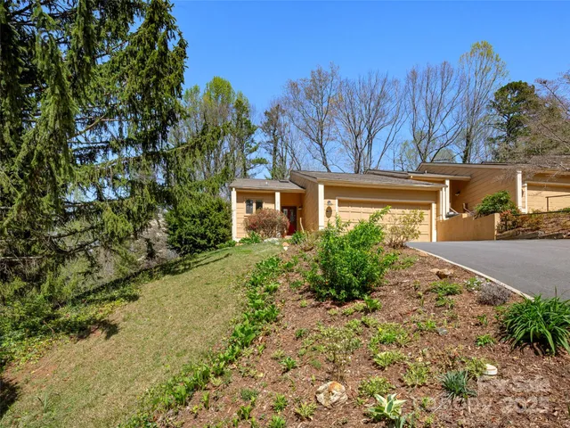 $399,900 | 101 Beaver Ridge Road, Asheville, NC 28804