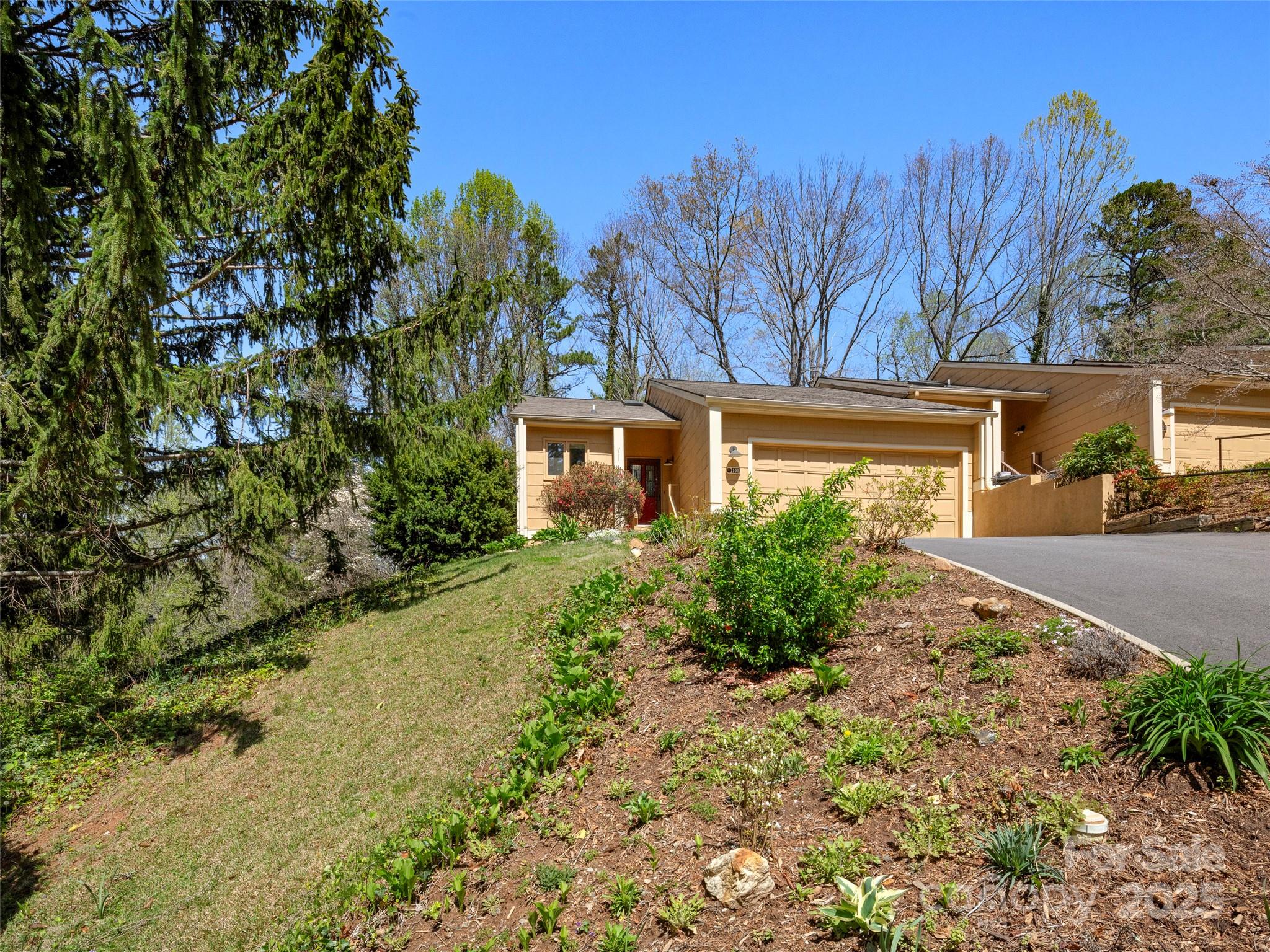 101 Beaver Ridge Road Asheville, NC 28804 - Photo 1 of 23