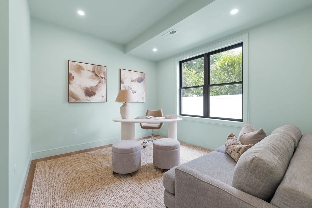 28 Howard Street, Unit 2 Waltham, MA 02451 - Photo 19 of 23