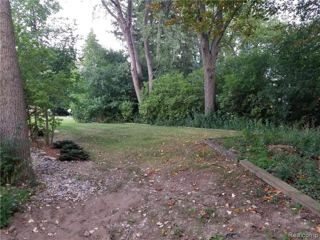 28328 Brandywine Road Farmington Hills, MI 48334 - Photo 25 of 28