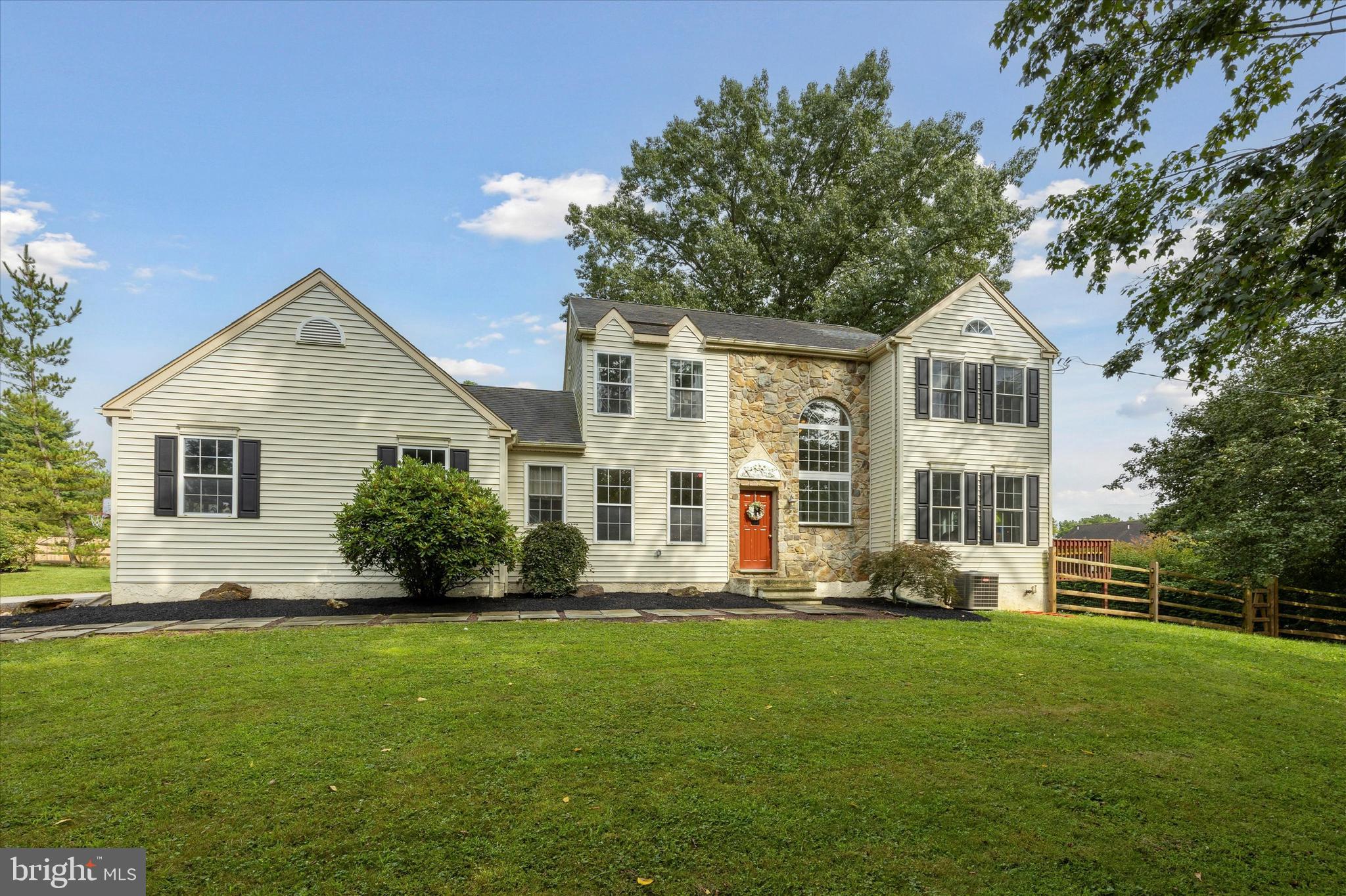 8 West Bishop Hollow Road Media, PA 19063 - Photo 2 of 50