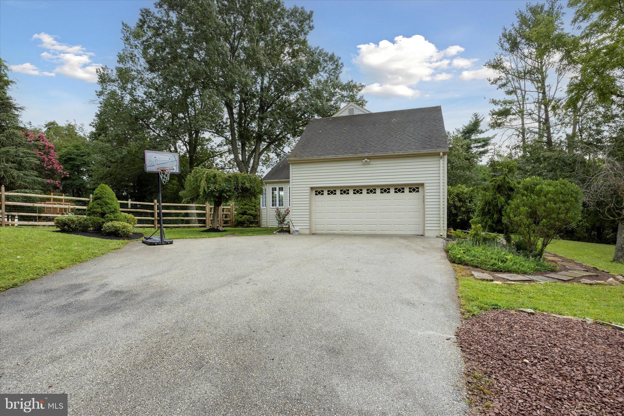 8 West Bishop Hollow Road Media, PA 19063 - Photo 31 of 50