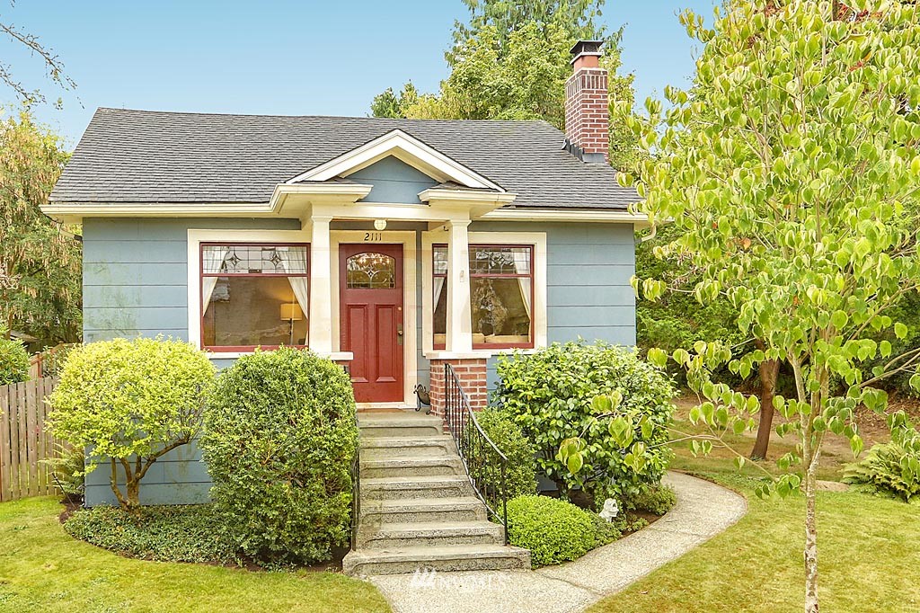 2111 North 60th Street Seattle, WA 98103 - Photo 1 of 15 Gallery Image 1