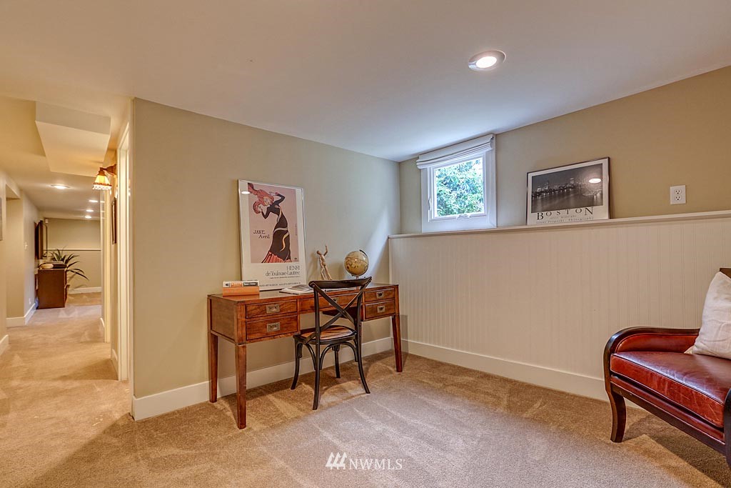 2111 North 60th Street Seattle, WA 98103 - Photo 11 of 15 Gallery Image 11
