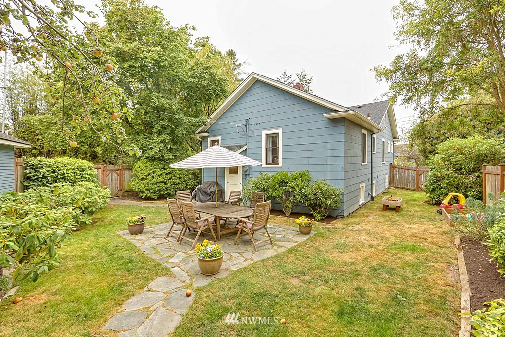 2111 North 60th Street Seattle, WA 98103 - Photo 15 of 15 Gallery Image 15
