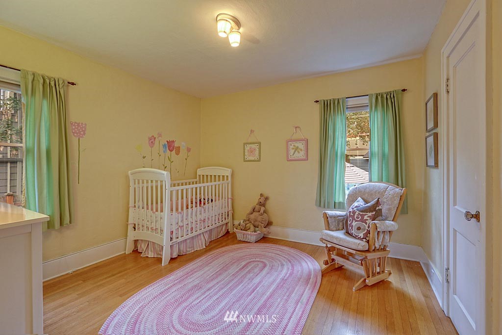 2111 North 60th Street Seattle, WA 98103 - Photo 8 of 15 Gallery Image 8