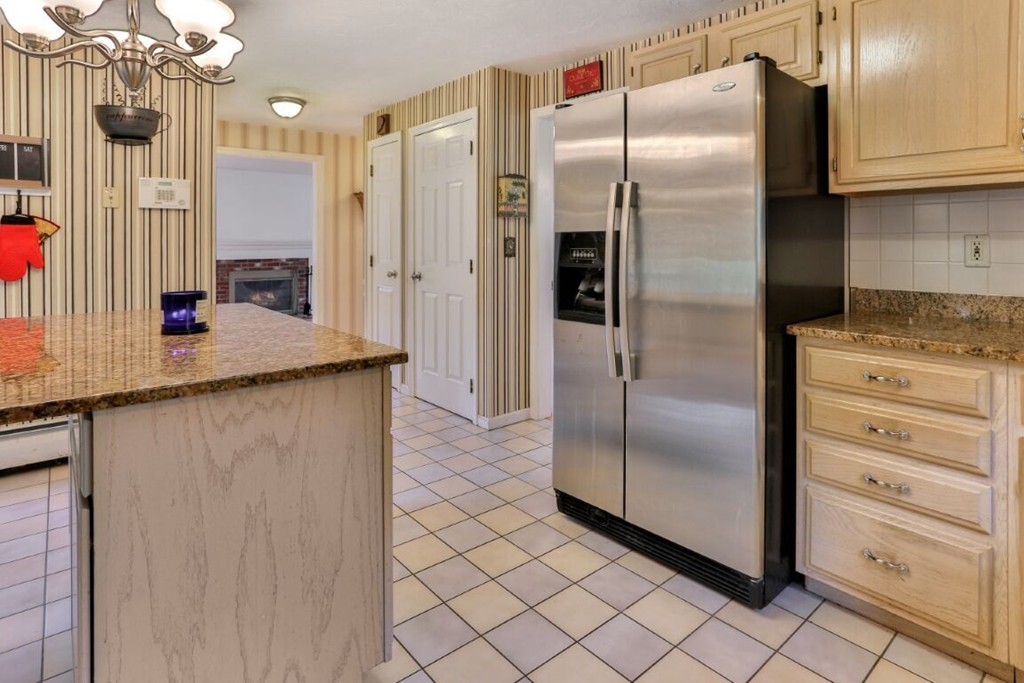 251 Trapelo Road Waltham, MA 02452 - Photo 7 of 30 Gallery Image 7
