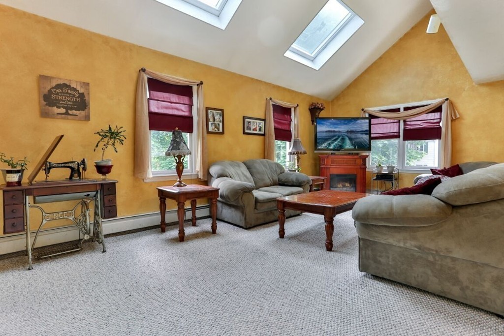 251 Trapelo Road Waltham, MA 02452 - Photo 8 of 30 Gallery Image 8