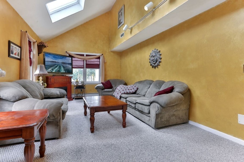 251 Trapelo Road Waltham, MA 02452 - Photo 9 of 30 Gallery Image 9