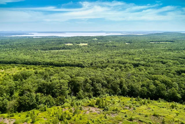 $1,800,000 | 0 Armstrong Road, Belfast, ME 04915