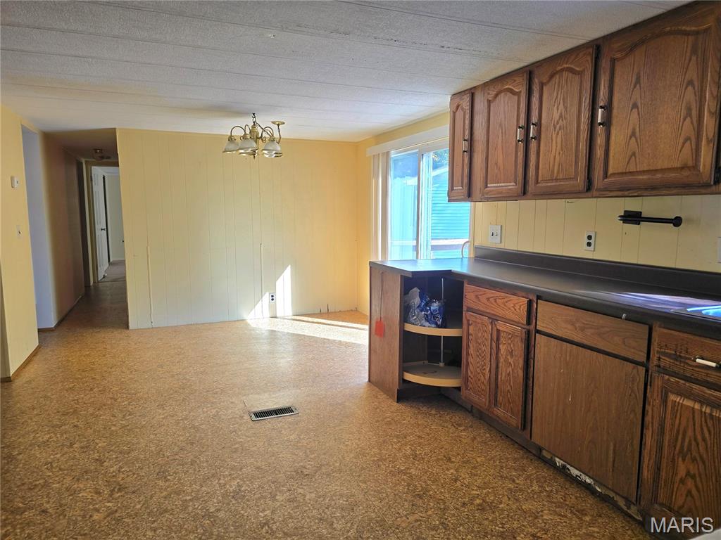 1910 Washington Street Taylor Springs, IL 62089 - Photo 15 of 33