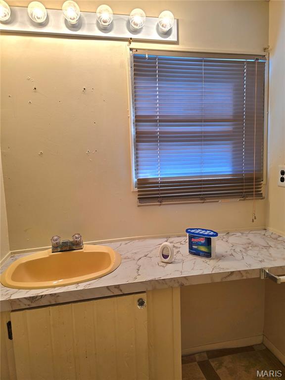 1910 Washington Street Taylor Springs, IL 62089 - Photo 20 of 33