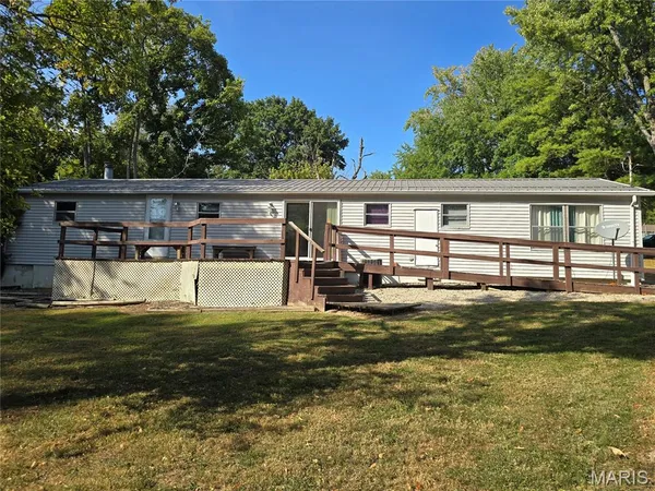 $40,000 | 1910 Washington Street, Taylor Springs, IL 62089