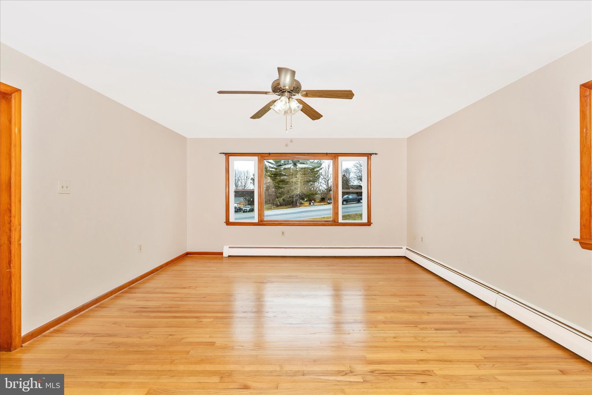 10223 Liberty Road Frederick, MD 21701 - Photo 6 of 51 All rooms freshly painted!