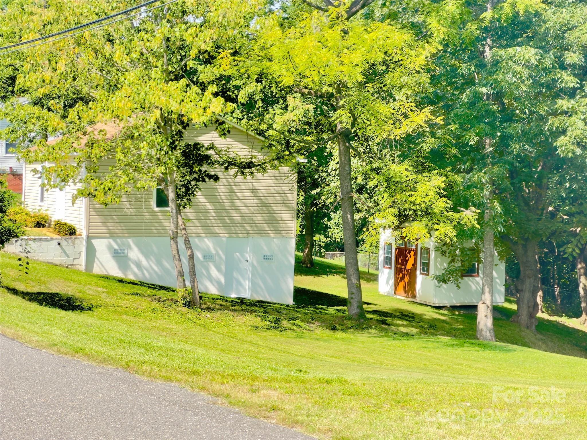 329 Morehead Road Marion, NC 28752 - Photo 18 of 20