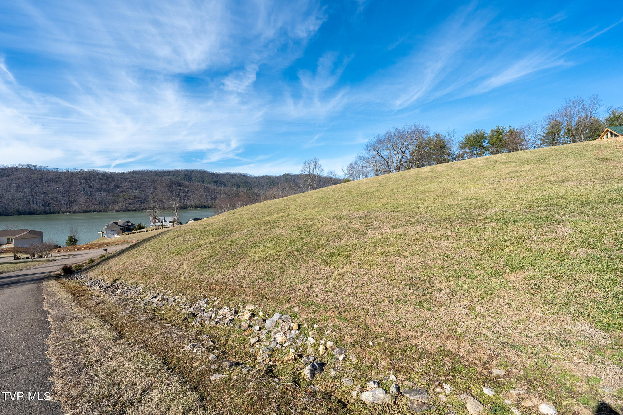 0 Deer Ridge Court, Unit 1 Butler, TN 37640 - Photo 26 of 34 TBD Harbor Point Rd (25 of 33)