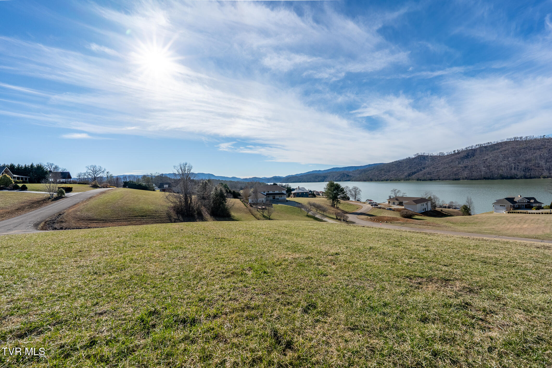0 Deer Ridge Court, Unit 1 Butler, TN 37640 - Photo 29 of 34 TBD Harbor Point Rd (28 of 33)