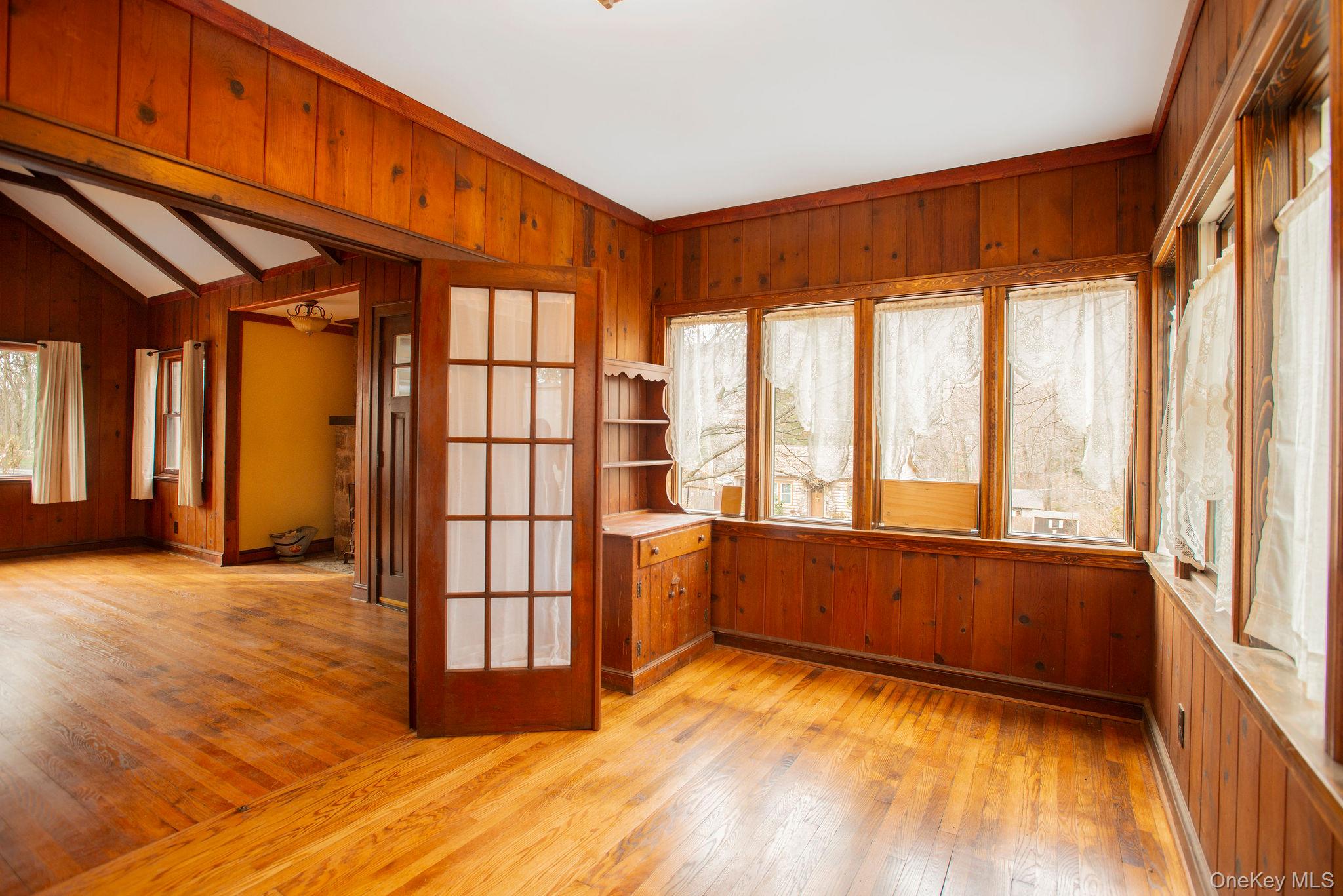 11 Locust Drive Cold Spring, NY 10516 - Photo 6 of 20 Sun-filled office / flex space.