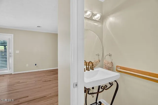 $204,999 | 817 Wayne Avenue Northeast, Unit 17, Abingdon, VA 24210