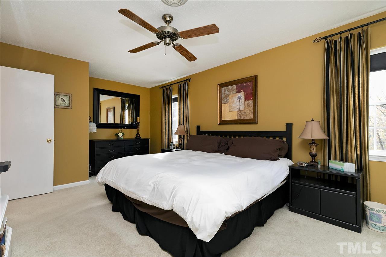 1308 Springlawn Court Raleigh, NC 27609 - Photo 14 of 30 Gallery Image 14