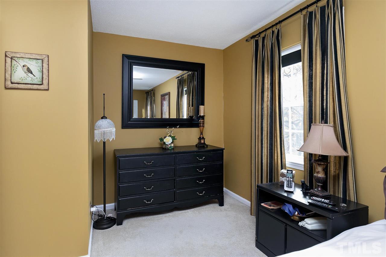 1308 Springlawn Court Raleigh, NC 27609 - Photo 15 of 30 Gallery Image 15