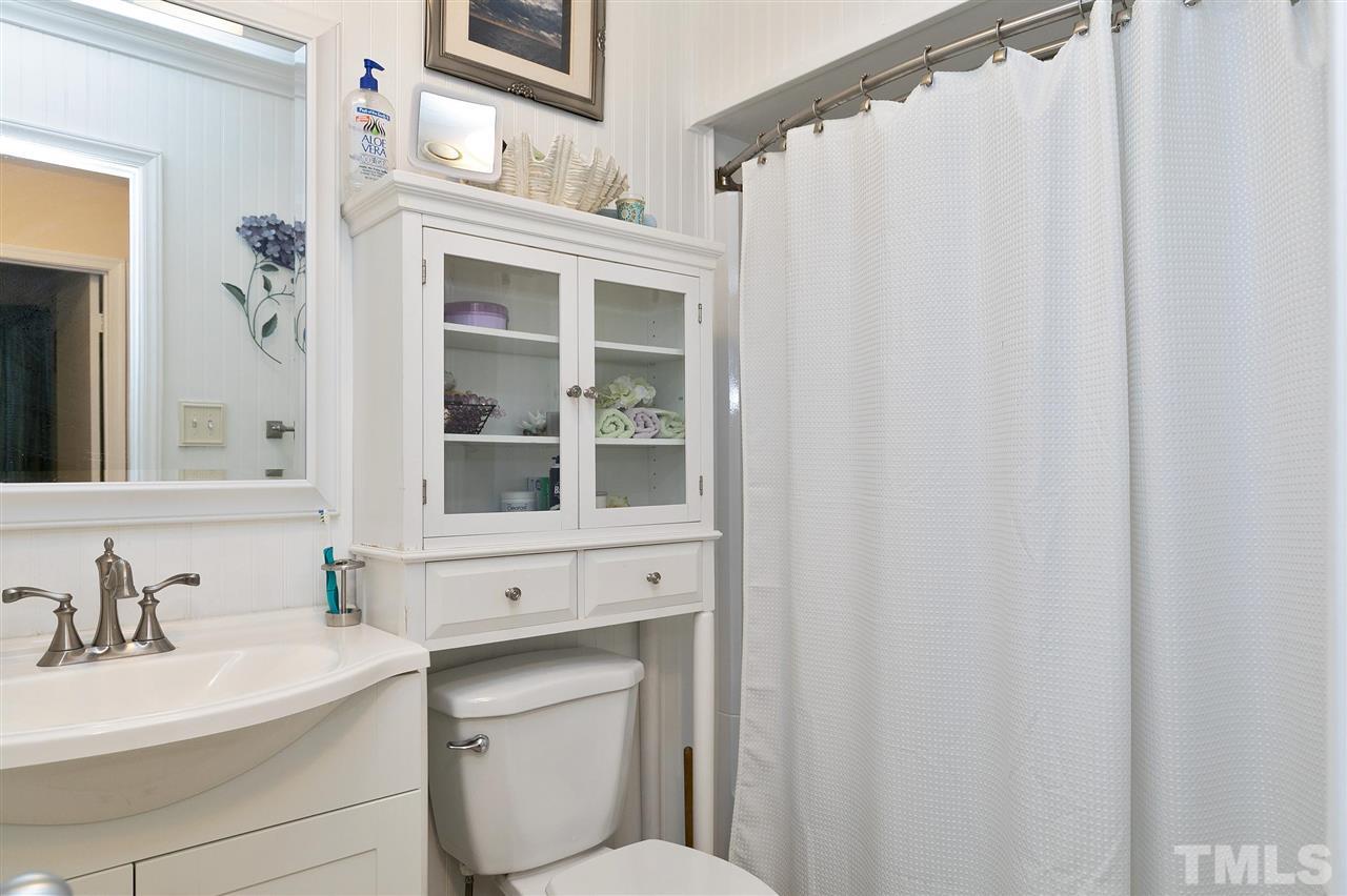 1308 Springlawn Court Raleigh, NC 27609 - Photo 22 of 30 Gallery Image 22