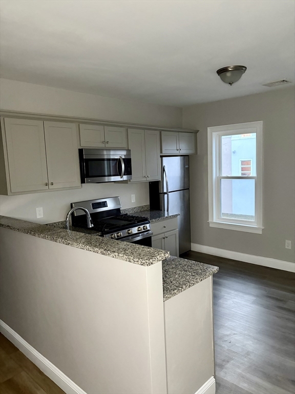 325 Snell Street, Unit 3 Fall River, MA 02721 - Photo 6 of 17