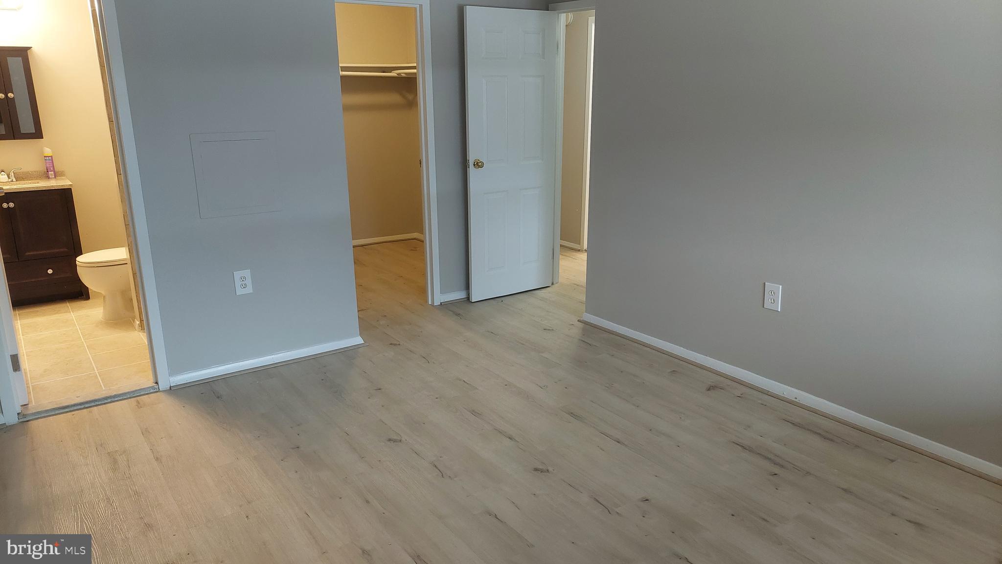 18622 Walkers Choice Road, Unit 6 Montgomery Village, MD 20886 - Photo 22 of 37 Owner Suite 4