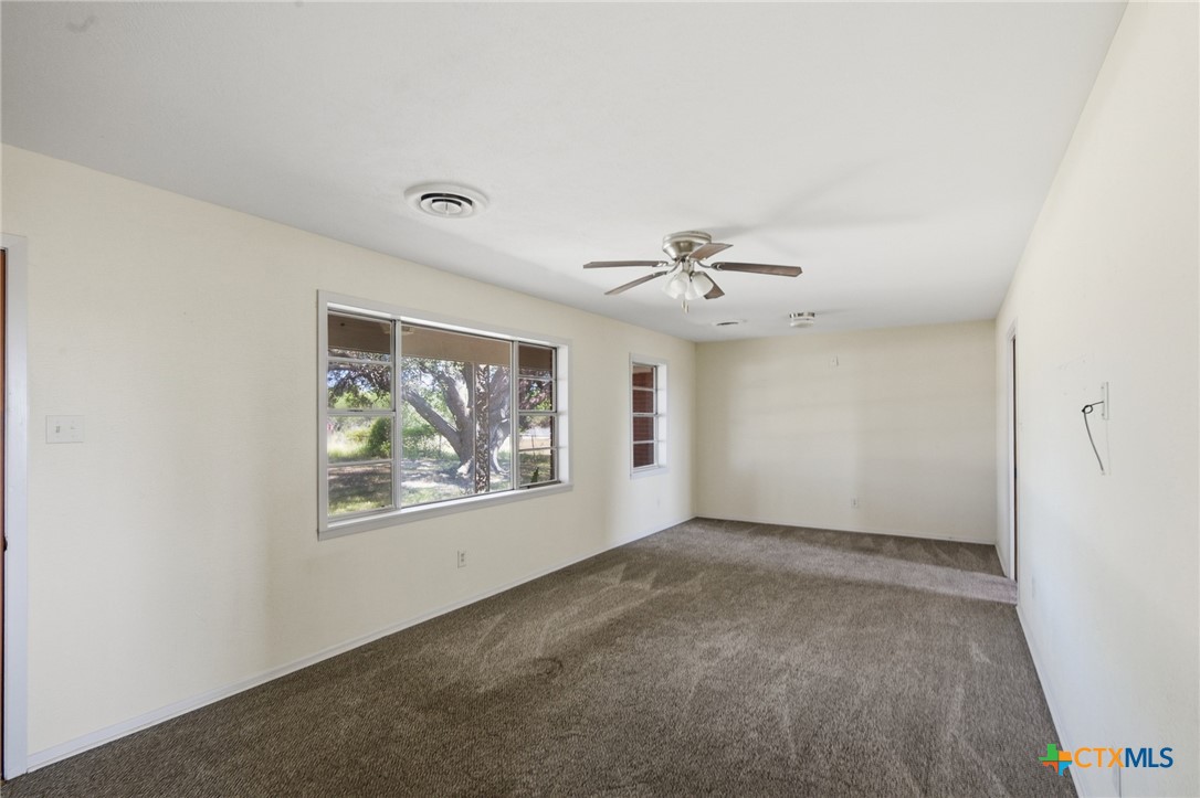 7287 Hanselman Road Victoria, TX 77905 - Photo 3 of 42 Gallery Image 3