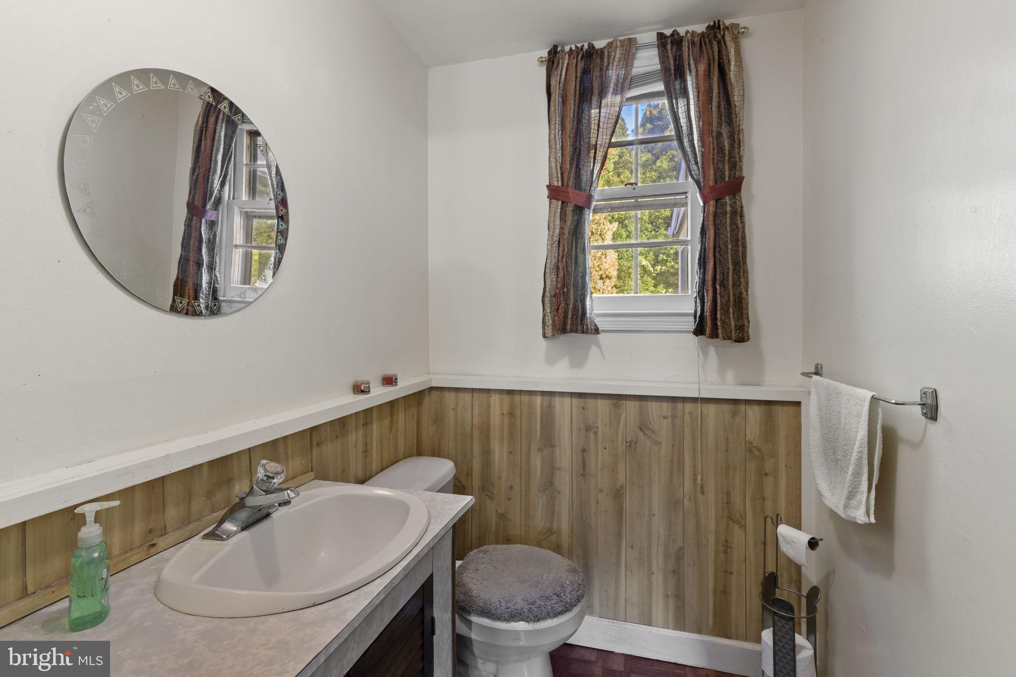 9307 Avondale Road Baltimore, MD 21234 - Photo 9 of 24 Gallery Image 9