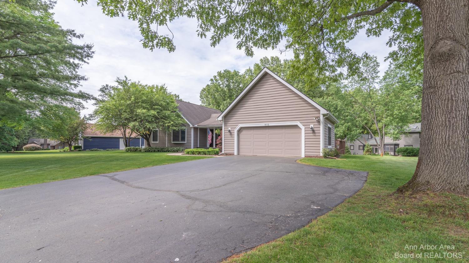 9112 Ravinewood Lane South Lyon, MI 48178 - Photo 10 of 71 Photo 10