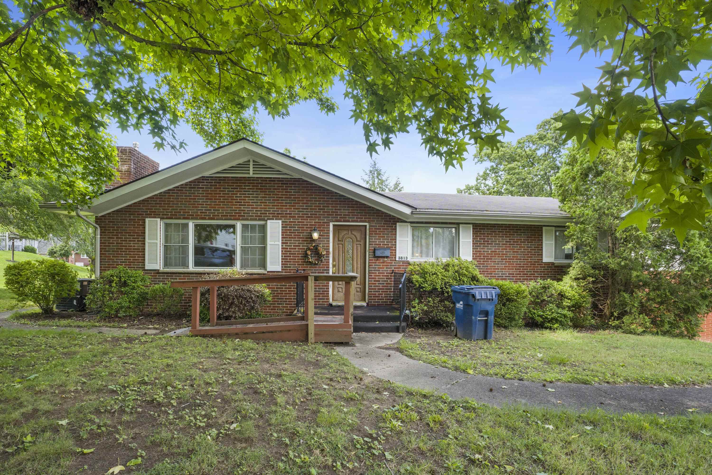 3813 Greenway Road Ashland, KY 41102 - Photo 1 of 27 Gallery Image 1