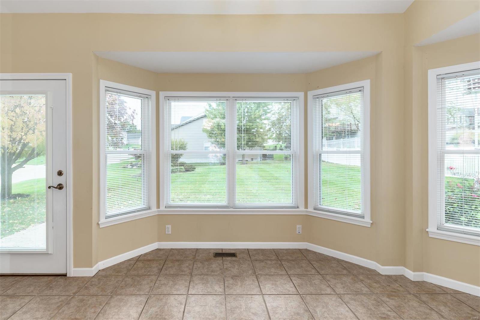 4985 Ambs Road St. Louis, MO 63128 - Photo 11 of 43 Gallery Image 11