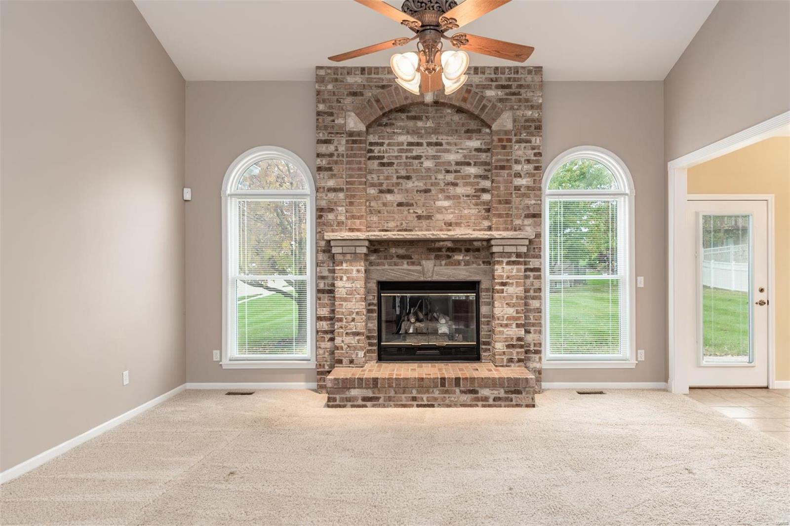 4985 Ambs Road St. Louis, MO 63128 - Photo 4 of 43 Gallery Image 4