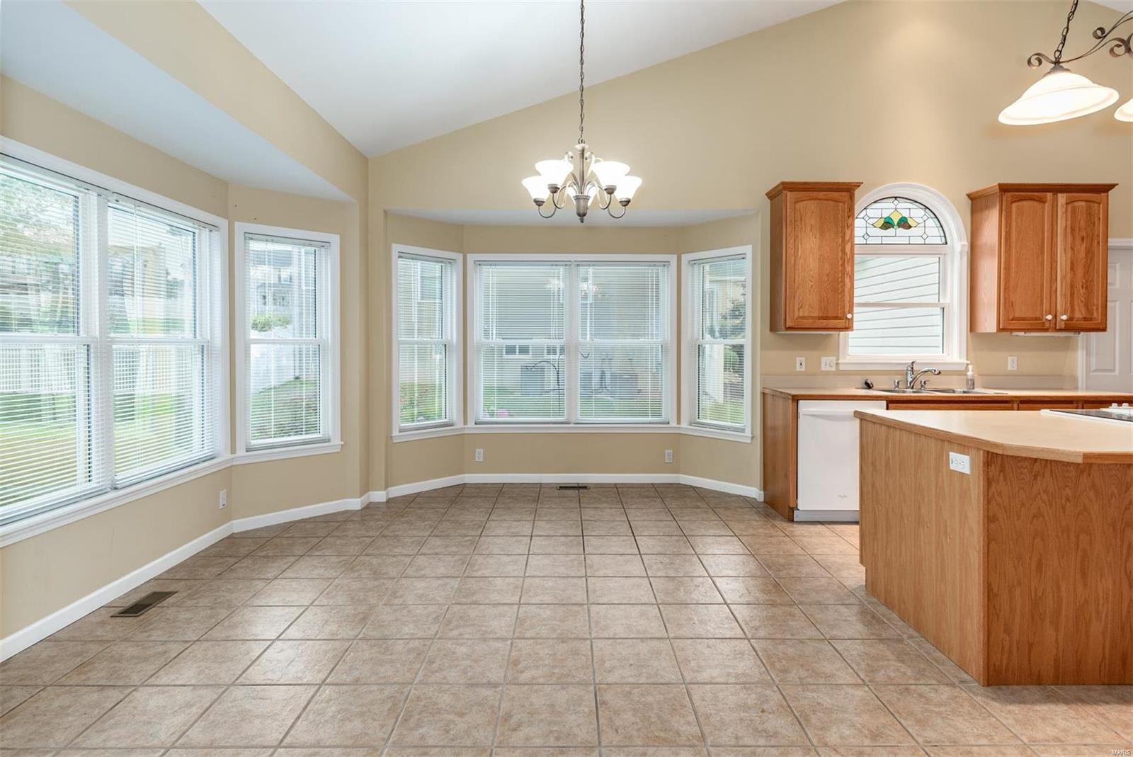 4985 Ambs Road St. Louis, MO 63128 - Photo 10 of 43 Gallery Image 10