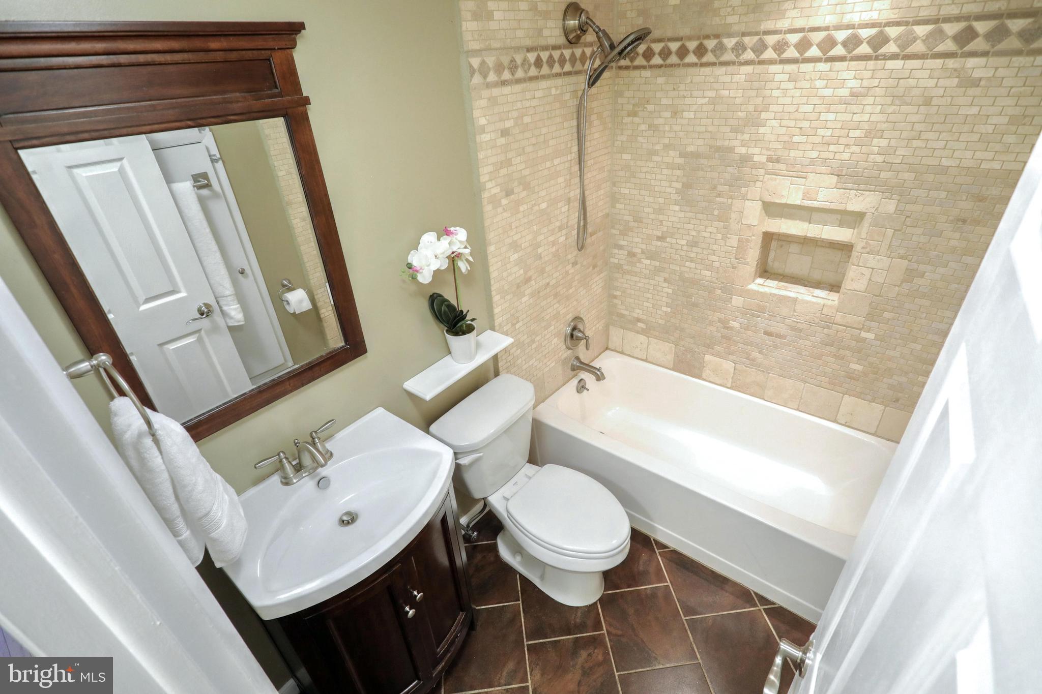2427 Pine Grove Road York, PA 17403 - Photo 22 of 34 CERAMIC TILE HALL BATH