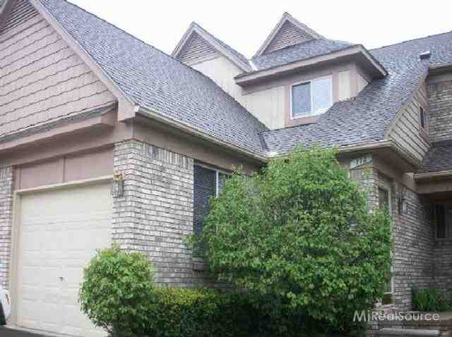 772 South Milford Road Milford, MI 48381 - Photo 1 of 20 31140293.JPG